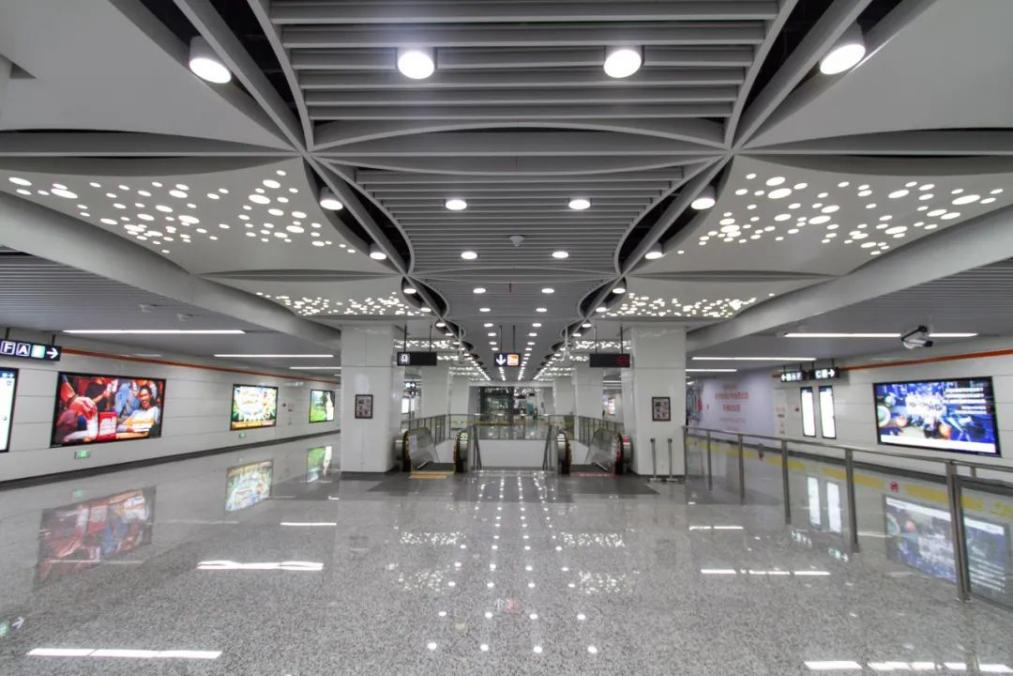 三思,地铁照明,舒适,健康光,照亮,多条轨交畅行路