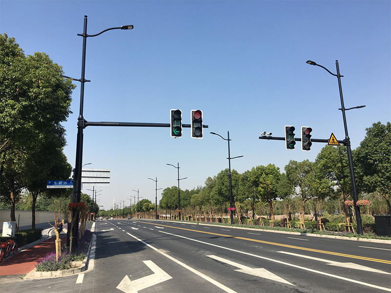 智慧交通灯杆