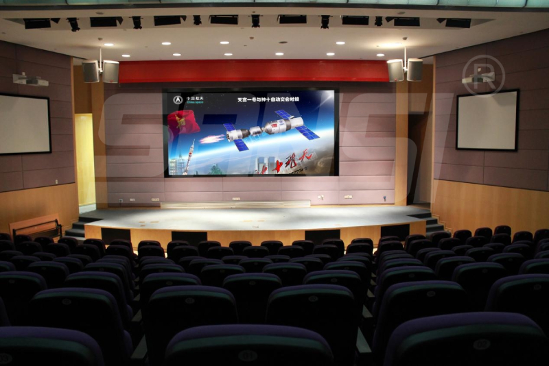 三思,室内小间距LED屏,技术创新,赋能多元场景