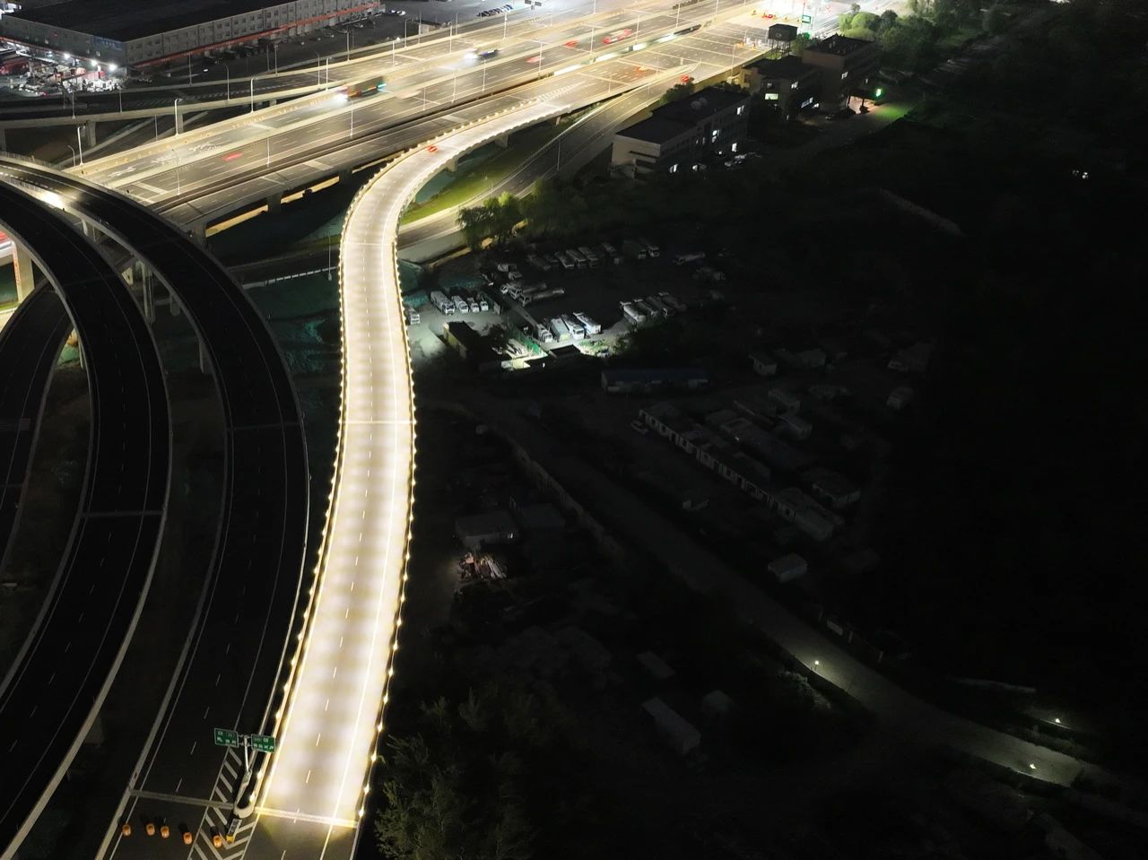 三思,创新,低位照明,照明技术,点亮,济南零点立交工程