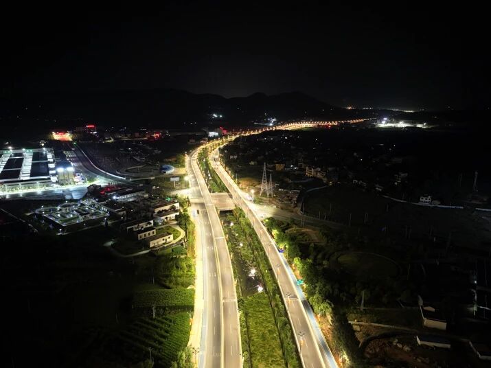 光韵鲁甸,三思,能源,费用,托管模式,点亮,云南最美县城