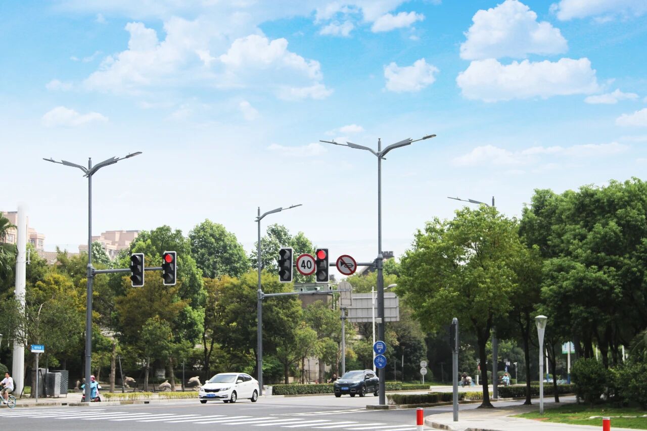 当我们追光时,也在追寻你,三思LED,照亮家国,同庆之路