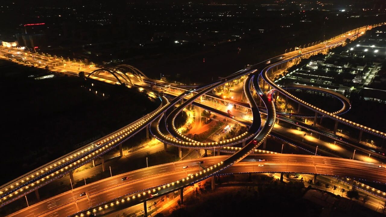 当我们追光时,也在追寻你,三思LED,照亮家国,同庆之路