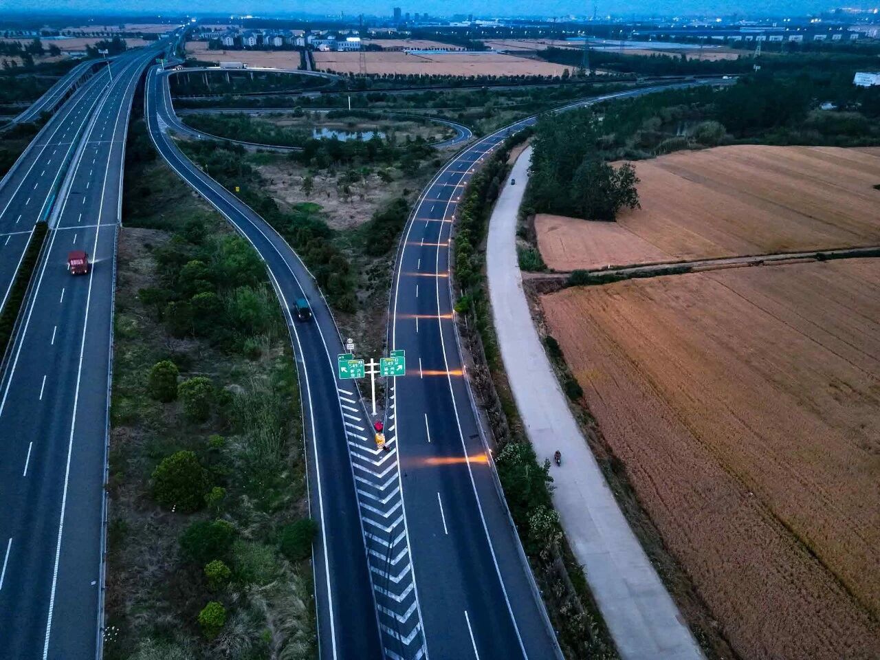 当我们追光时,也在追寻你,三思LED,照亮家国,同庆之路